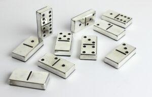 Why You Should Play in Domino Online Today