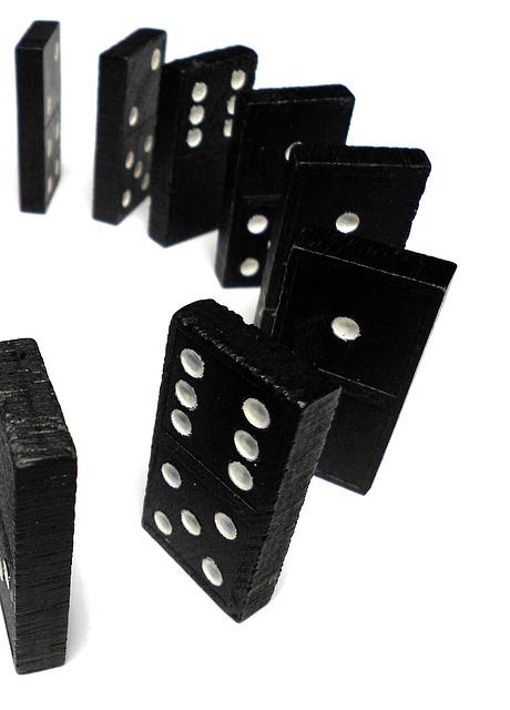 Why You Should Play in Domino Online